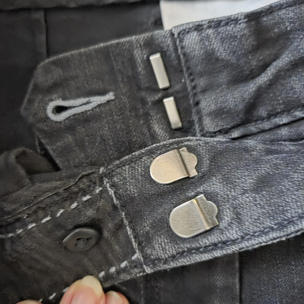 Banana Republic Women's Black Trouser Jeans - Picture 3 of 11